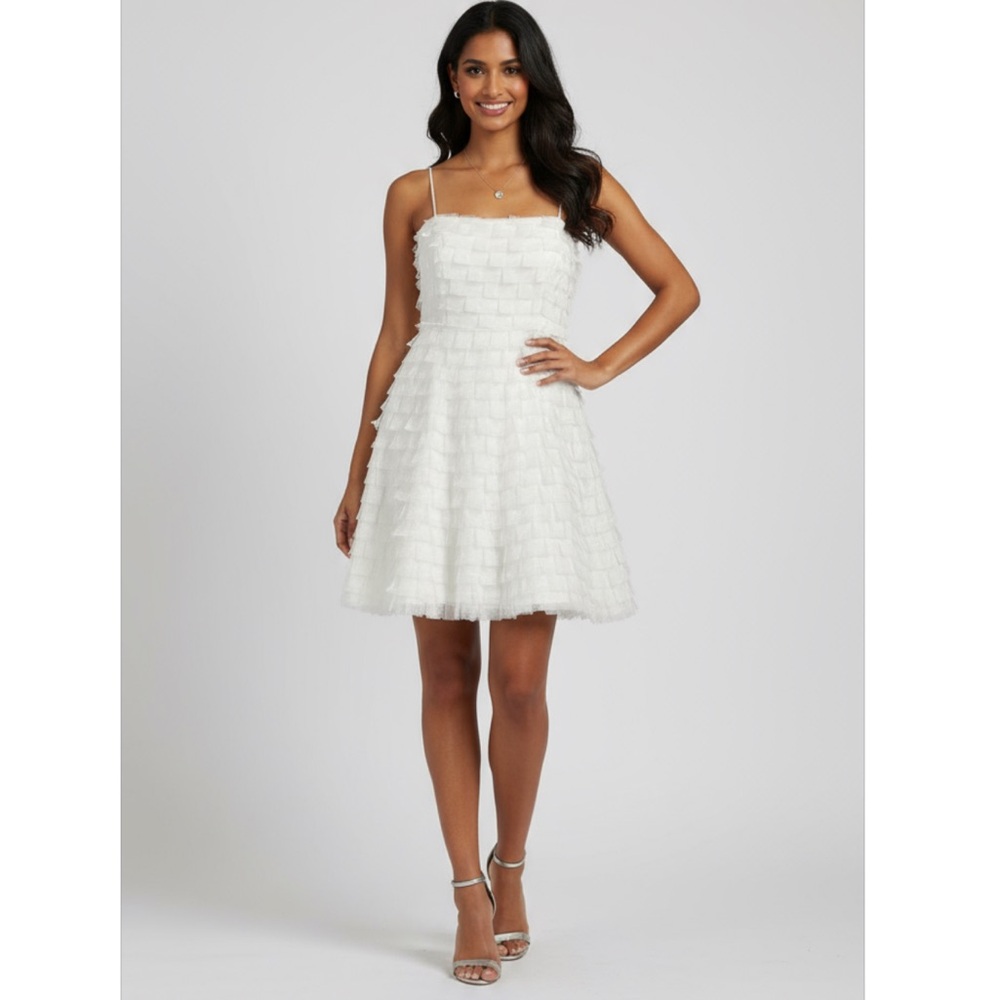 Betsy & Adam Elegant Strapless Tule White Dress